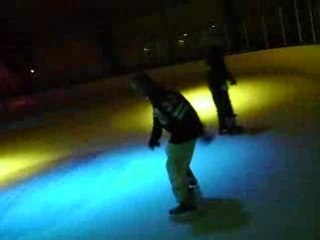 Nanaa' && Manon a La patinoire' (L)