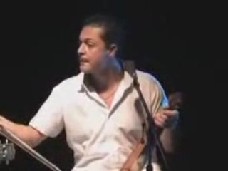 Rum kemençeci döktürüyor