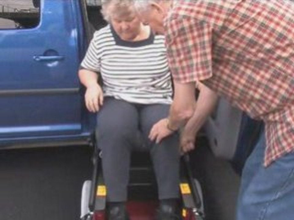 Turny swivel seat lift with Carony wheelchair system