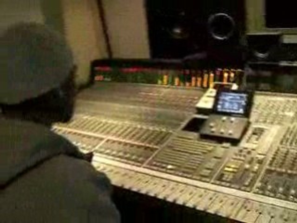 Mike Kenli en studio