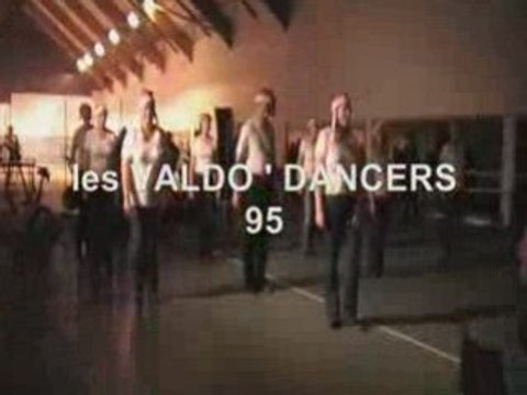 VALDO DANCERS 95 - holly jolly christmas