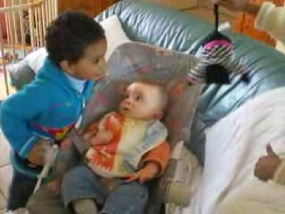 MATHIS petit bébé rieur