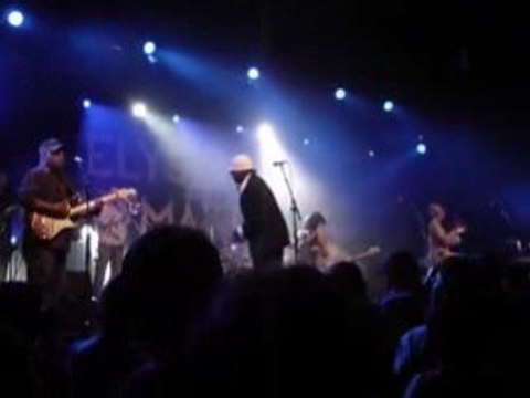 INCOGNITO live à l'Elysée Monmartre (Paris) 26 Mai 2007 3/8