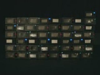 Des micro-ondes chantent "Vive le vent"