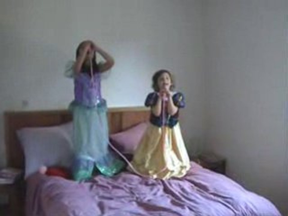 Léane et Lisandra