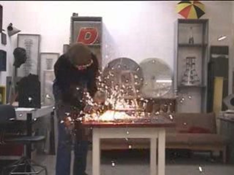 Re-play (granoux with flex vs. duchamps bottlerack)