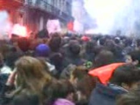 manif: tous ensemble contre la réforme darcos!!!!!!! 16/12