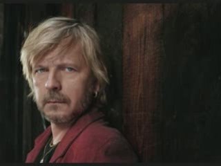 Renaud ( MADAME TATCHER et HLM )