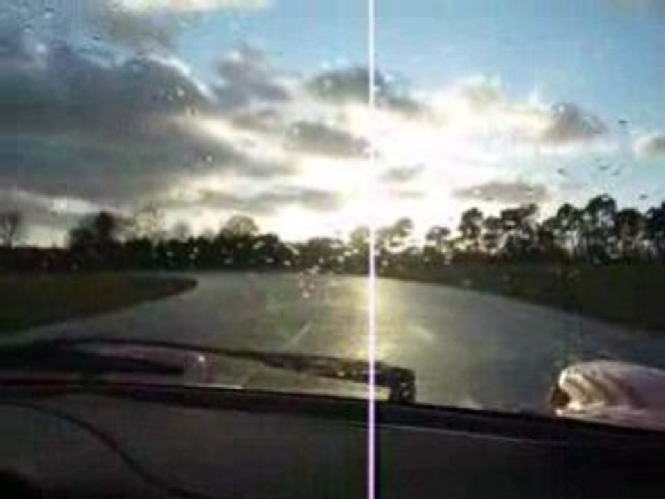 Tenue de route volontairement détériorée .....pas facile !!!