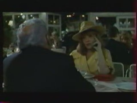 La Vieille Dame Qui Marchait Dans La Mer