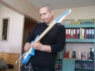 Handy a la guitare 002