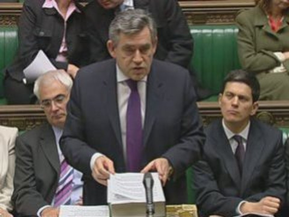 Gordon Brown announces Iraq troop withdrawal