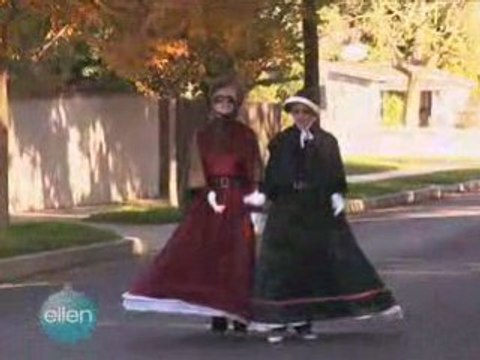 Britney e Ellen DeGeneres - Jigle Bell (Versao Estendida)