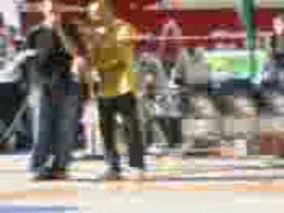 b-boy vinz break dance sur la rocade