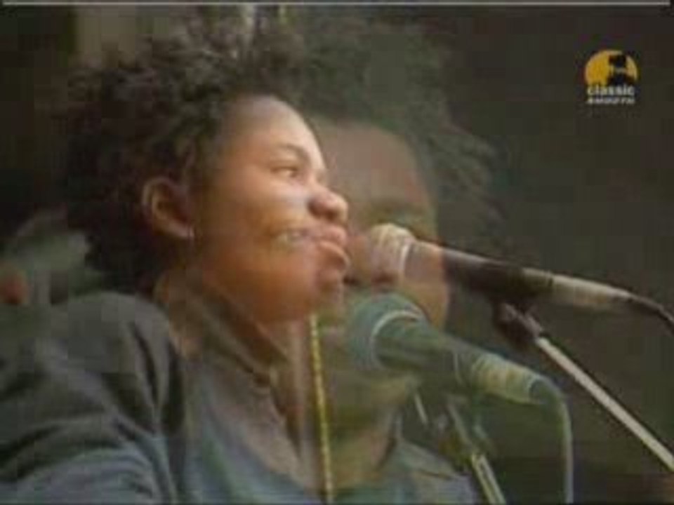 TRACY CHAPMAN