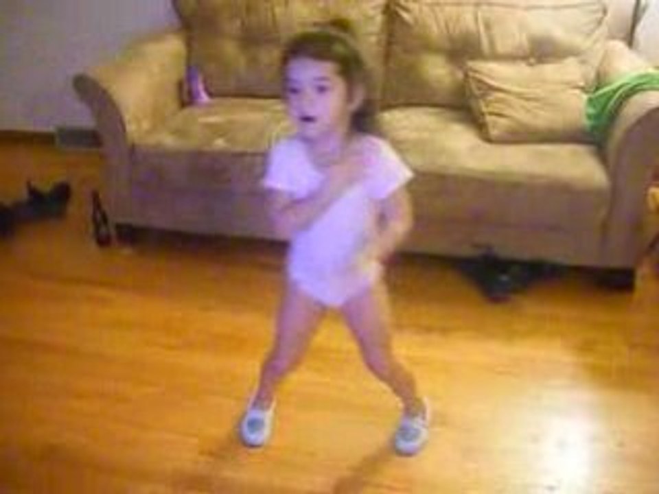 Parodie de "Single Ladies" par Arianna