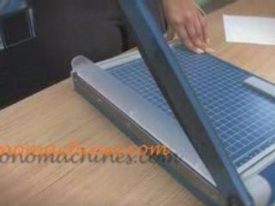 Dahle 212 Guillotine Paper Cutter