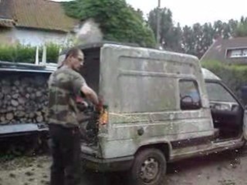 MOV03863