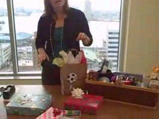 12 Gift Wrapping Tips from ForRent.com