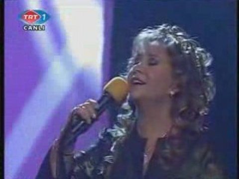 (Bedia Akartürk) Niye cattin kaslarini