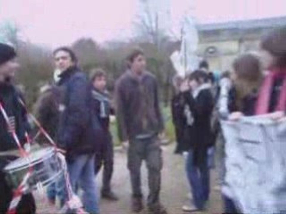 Manifestation contre la Réforme Darcos lycée jean monnet