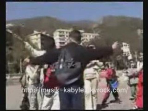 Clip Kabyle dedicasse a bousselem barbacha et tout Bejaia