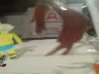 Wwe.raw 06.12.08 pt2