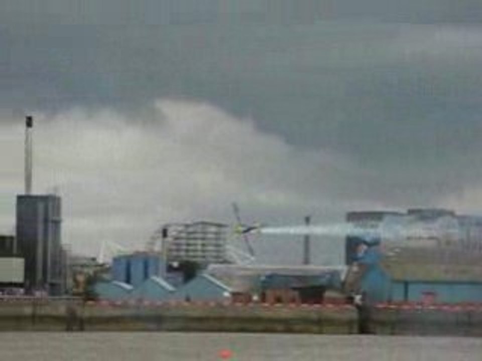 Red bull Air race London 2008