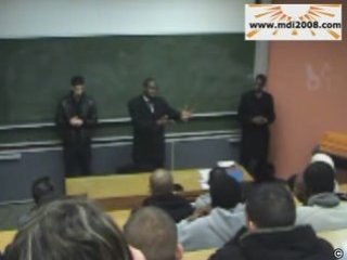 KEMI SEBA ANTI-RACISTE