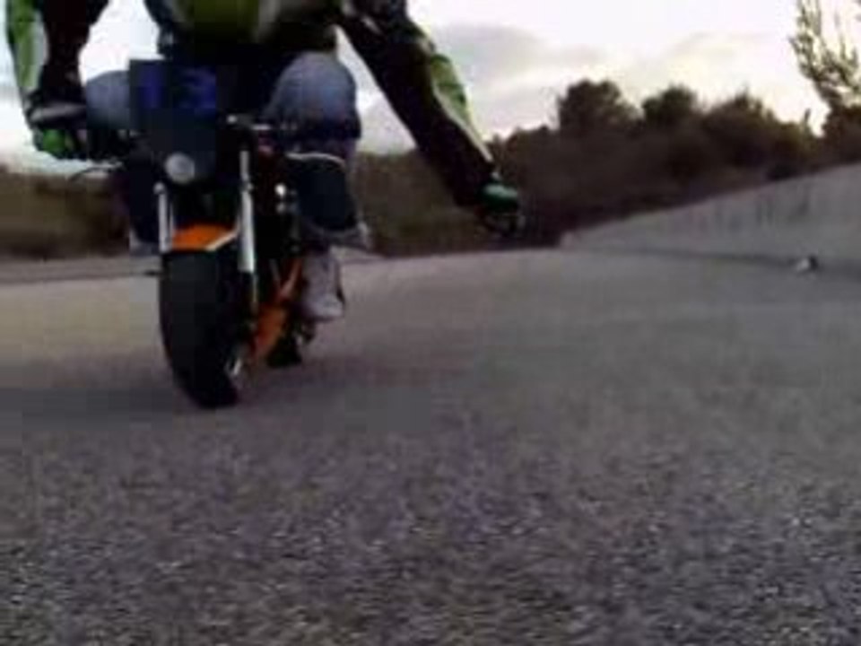 Non julien pas touche la cam !