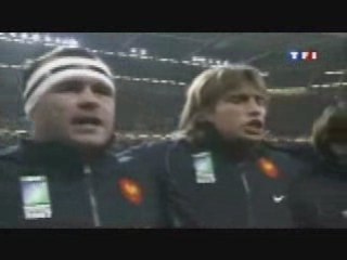 Football vs Rugby : Le Duel Sportif avec une Touche d'Humour ⚽🏉