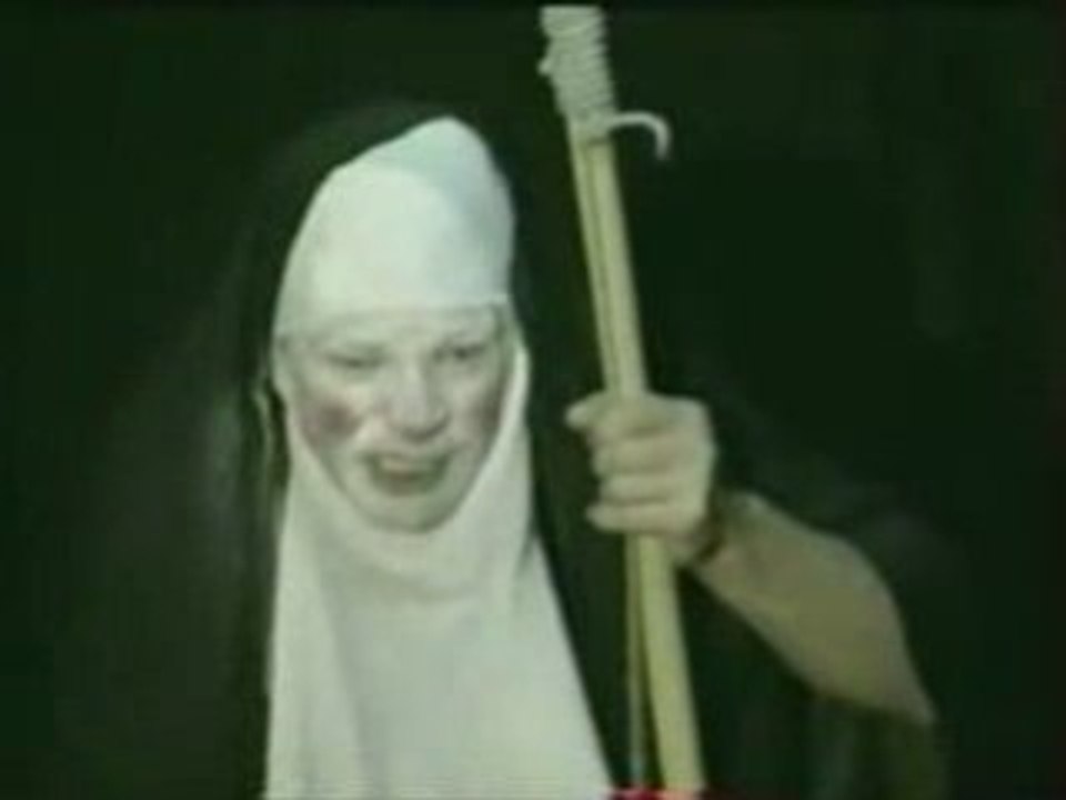 Les nonnes troppo corinne