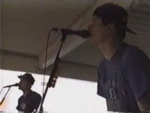 Blink-182 - Family Reunion (live FSAS opening 1999)-07