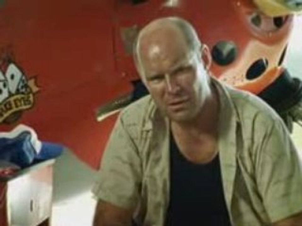 Full Version - Banned "Parachute" Advert - Ladbrokes Casino