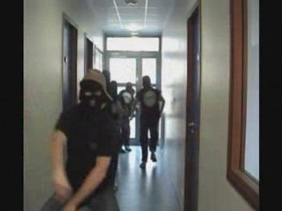 Fou ta cagoule version inté