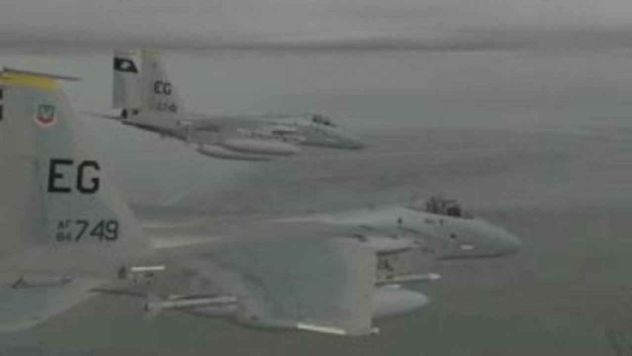 Bill et John Danger Attacks at Dawn