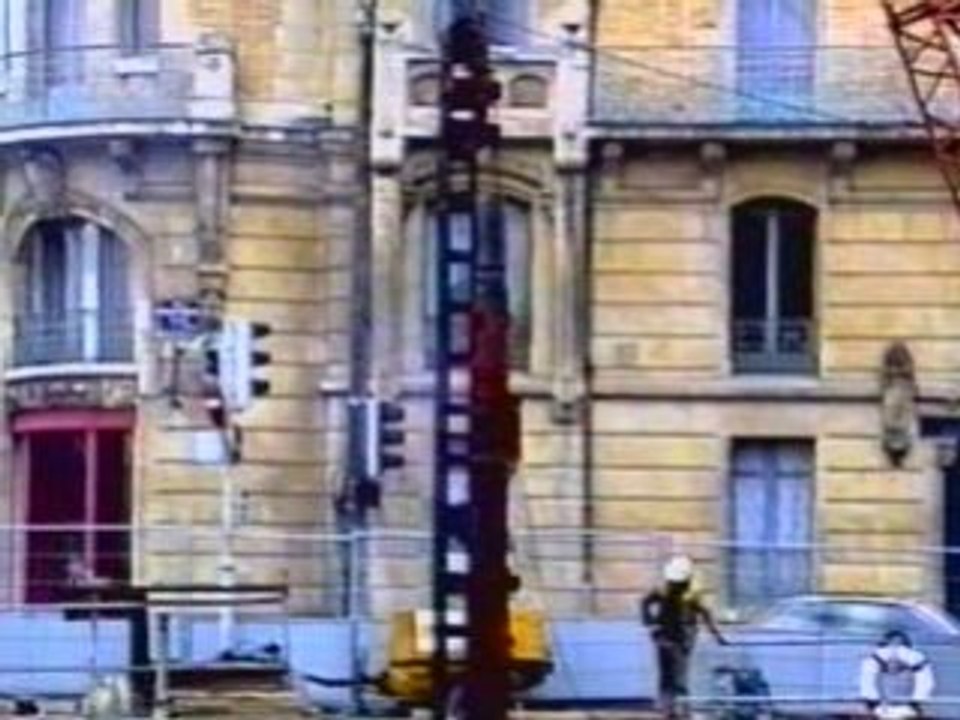 Mouton B12 (1998)