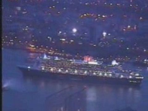 queen mary 2:1er départ de new york!empire state building