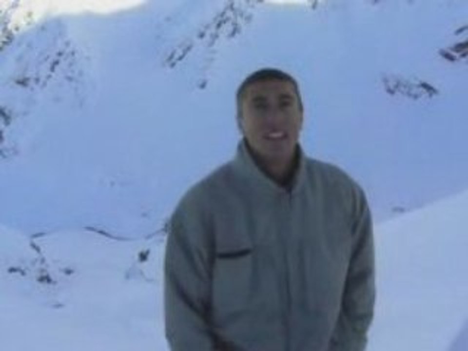 Cascade de glace  au cascade d'Anglass à Gourette