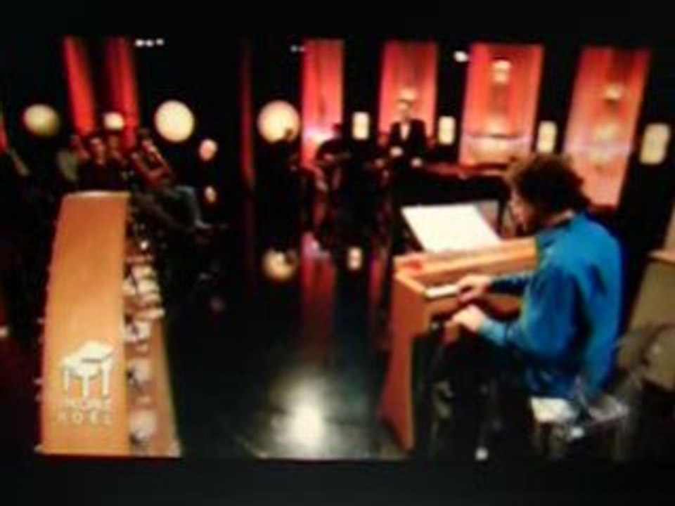 Ondes Martenot presentation (in French) by Thomas Bloch (TV)