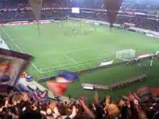 BONNE AMBIANCE EN TRIBUNE G AUTHENTIKS