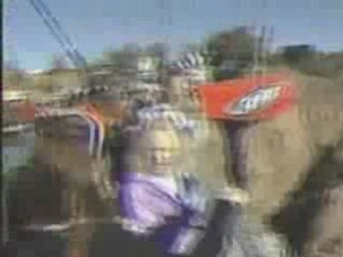 Jet Pack Man successfully crosses Royal Gorge with jet pack