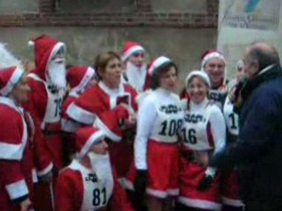 les pères et mères Noel de la corida de JOIGNY