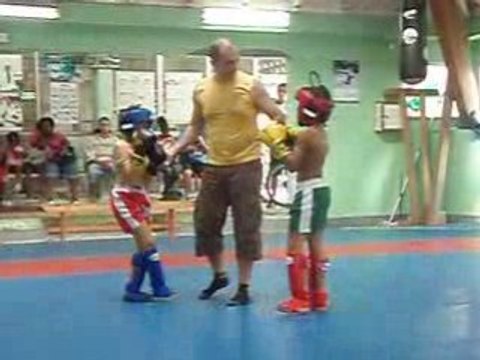 Combat technique boxe thai BUDOKAN Enzo&Victor 20/12/2008