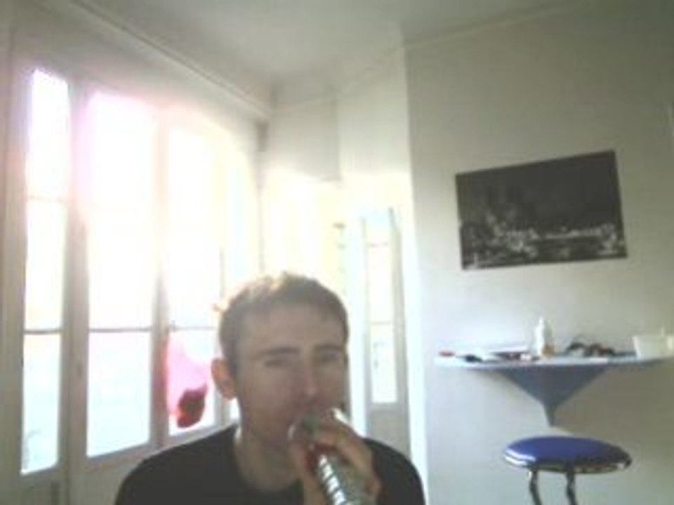 Wiwi égratigne "If i could turn back the hands of time"