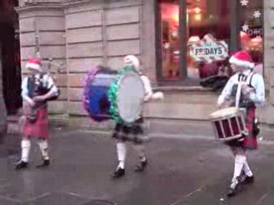 Ambiance dans les rues de Glasgow (Ecosse) Noël 2008