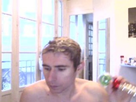 Wiwi égratigne Groove is in the heart