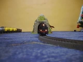 train sortant d'ul tunnel