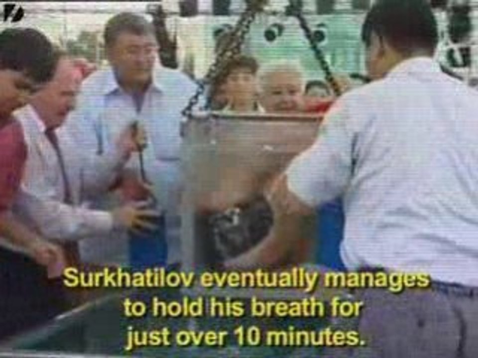 Man Holds Breath for 10 Minutes