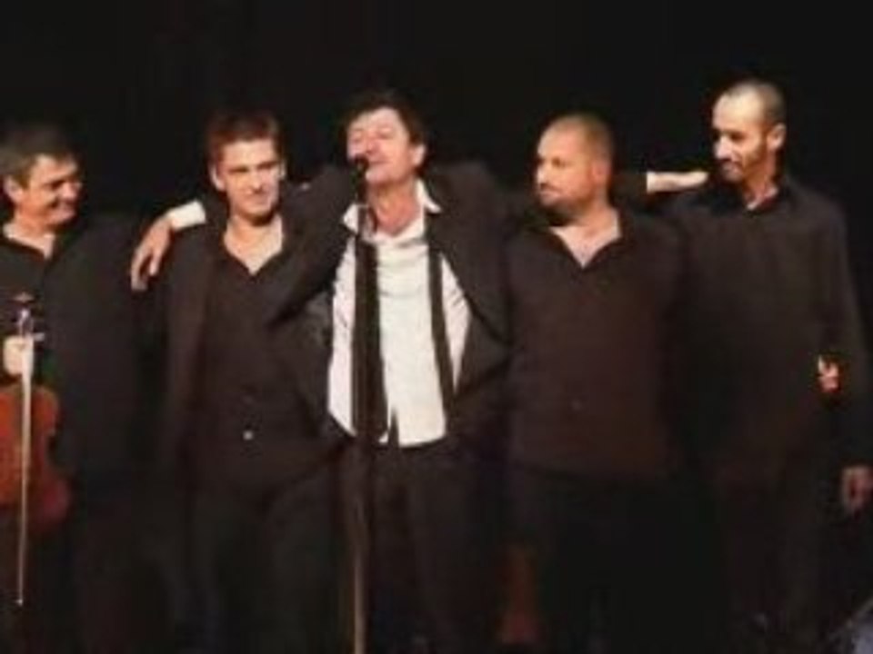 YMH Portrait Live